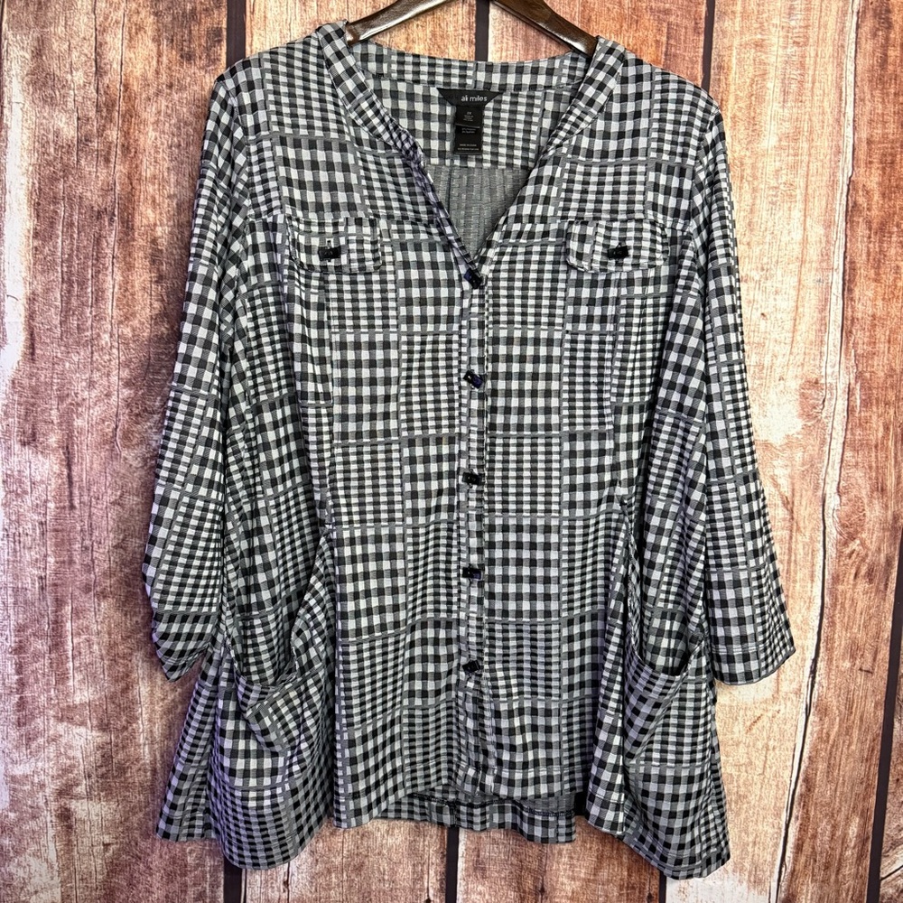 Ali Miles Monochrome Checkered Top